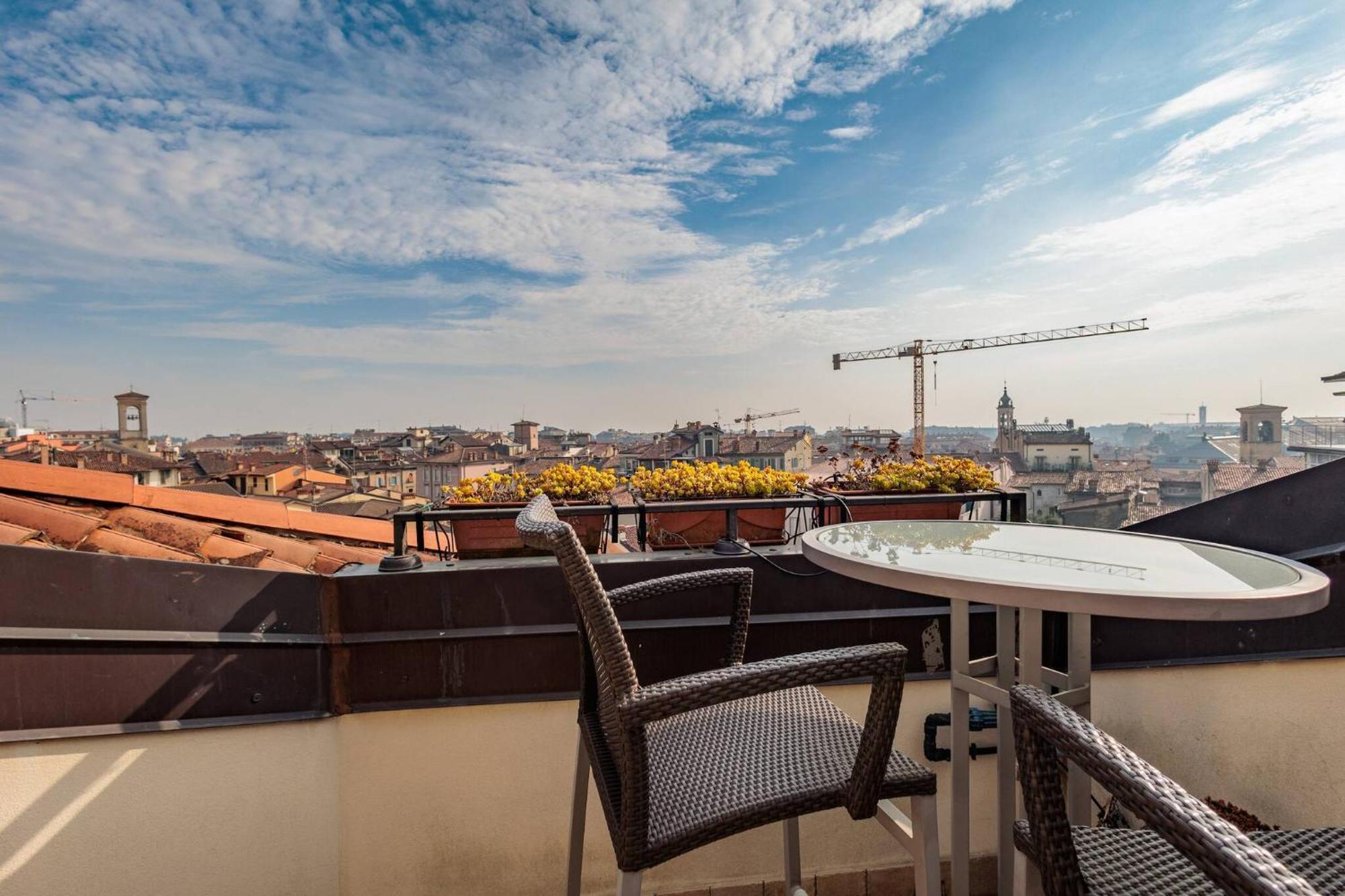Serela Suite Bergamo Bagian luar foto